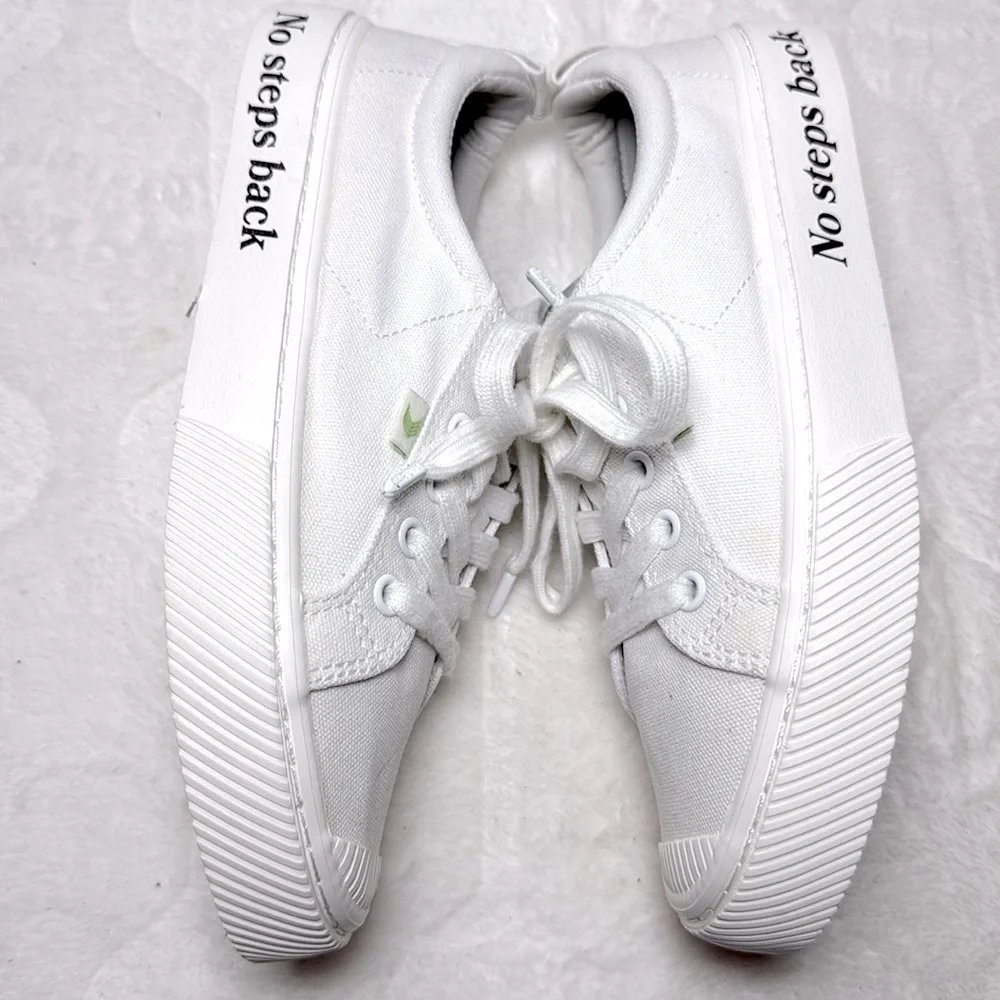 Cariuma x Crooked Sneakers Women 7.5 White Canvas No Steps Back Low Top